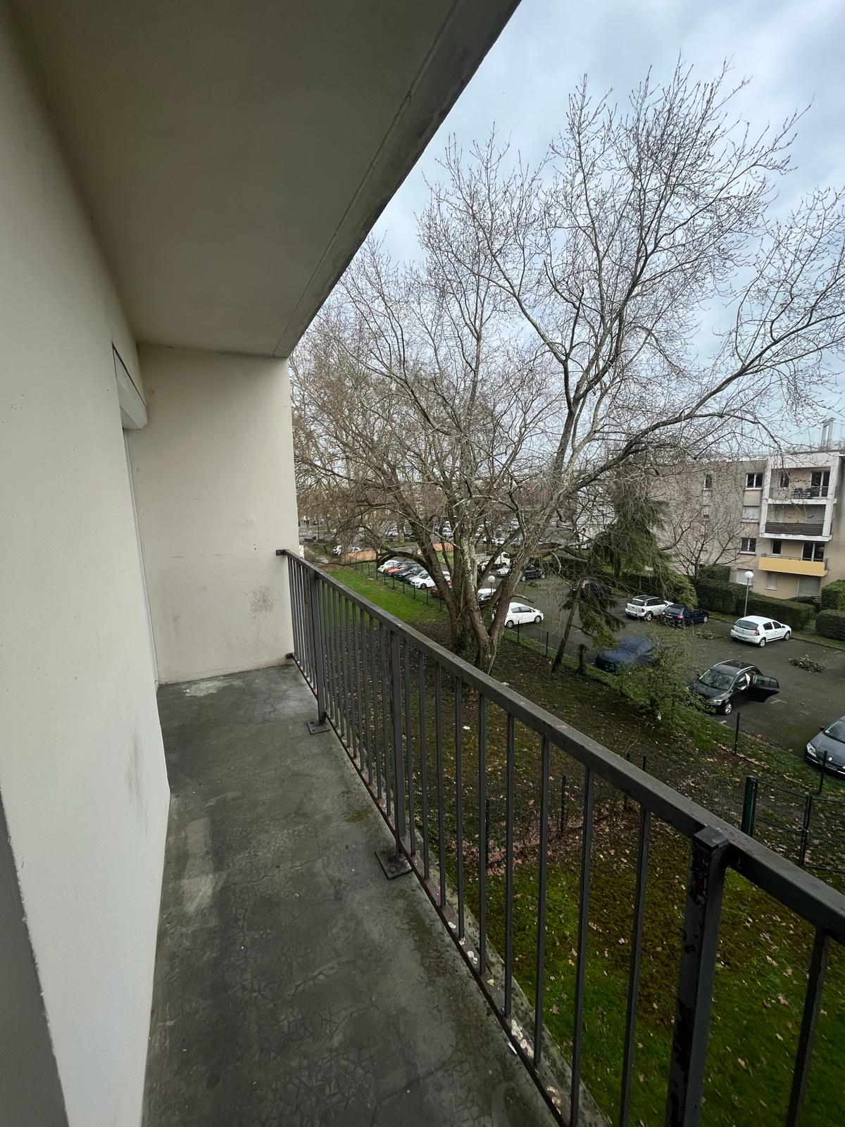 La Lumineuse — 16/26