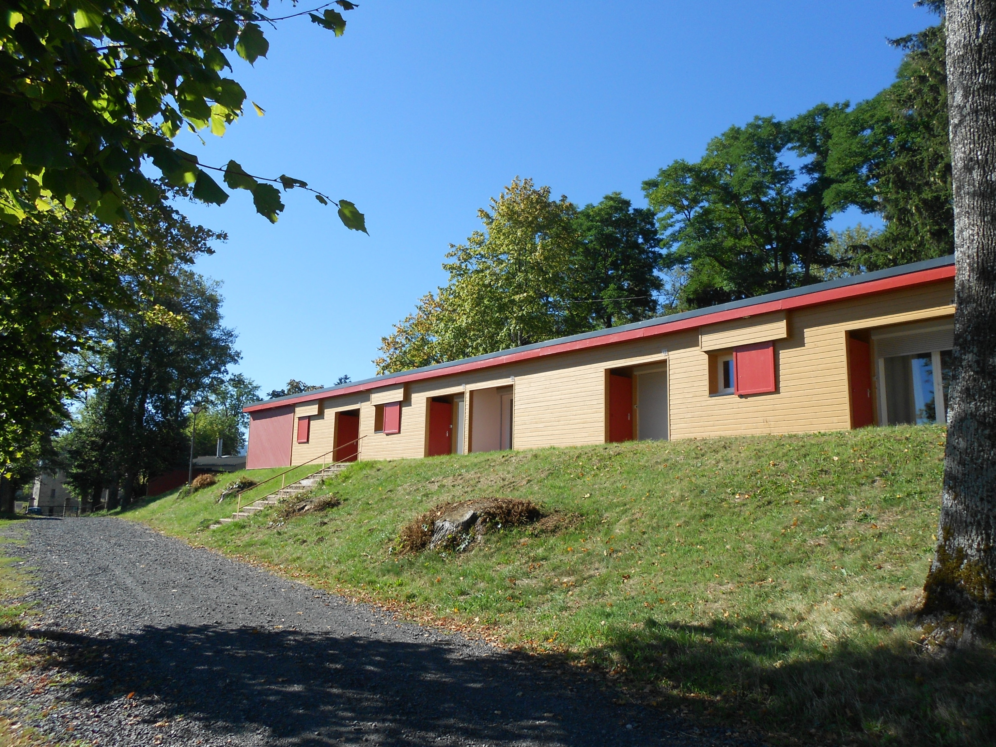 Les Aubépines