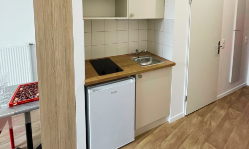Kitchenette d'un logement de la résidence Le Ruban